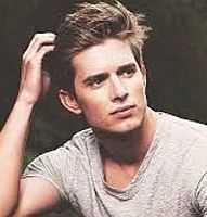 https://margit2.hu/forumba-kepek/drew-van-acker.jpg