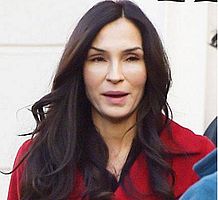 https://margit2.hu/forumba-kepek/famke-janssen2.jpg