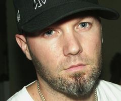 https://margit2.hu/forumba-kepek/fred-durst.jpg