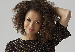 https://margit2.hu/forumba-kepek/gugu-mbatha-raw.jpg