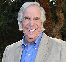 https://margit2.hu/forumba-kepek/henry-winkler3.jpg