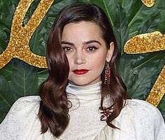 https://margit2.hu/forumba-kepek/jenna-coleman2.jpg
