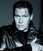 https://margit2.hu/forumba-kepek/johnny-logan2.jpg
