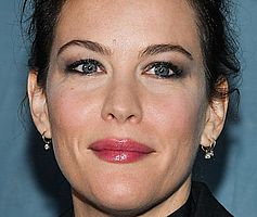 https://margit2.hu/forumba-kepek/liv-tyler3.jpg