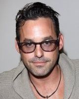 https://margit2.hu/forumba-kepek/nicholas-brendon2.jpg