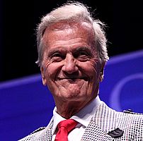 https://margit2.hu/forumba-kepek/pat-boone3.jpg
