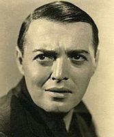 https://margit2.hu/forumba-kepek/peter-lorre.jpg