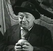 https://margit2.hu/forumba-kepek/peter-lorre3.jpg