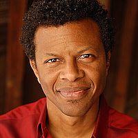 https://margit2.hu/forumba-kepek/phil-lamarr2.jpg