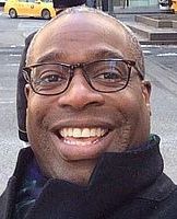 https://margit2.hu/forumba-kepek/phill-lewis3.jpg