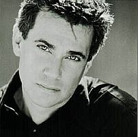 https://margit2.hu/forumba-kepek/robby-benson.jpg