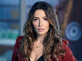 https://margit2.hu/forumba-kepek/sarah-shahi2.jpg