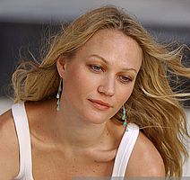 https://margit2.hu/forumba-kepek/sarah-wynter.jpg